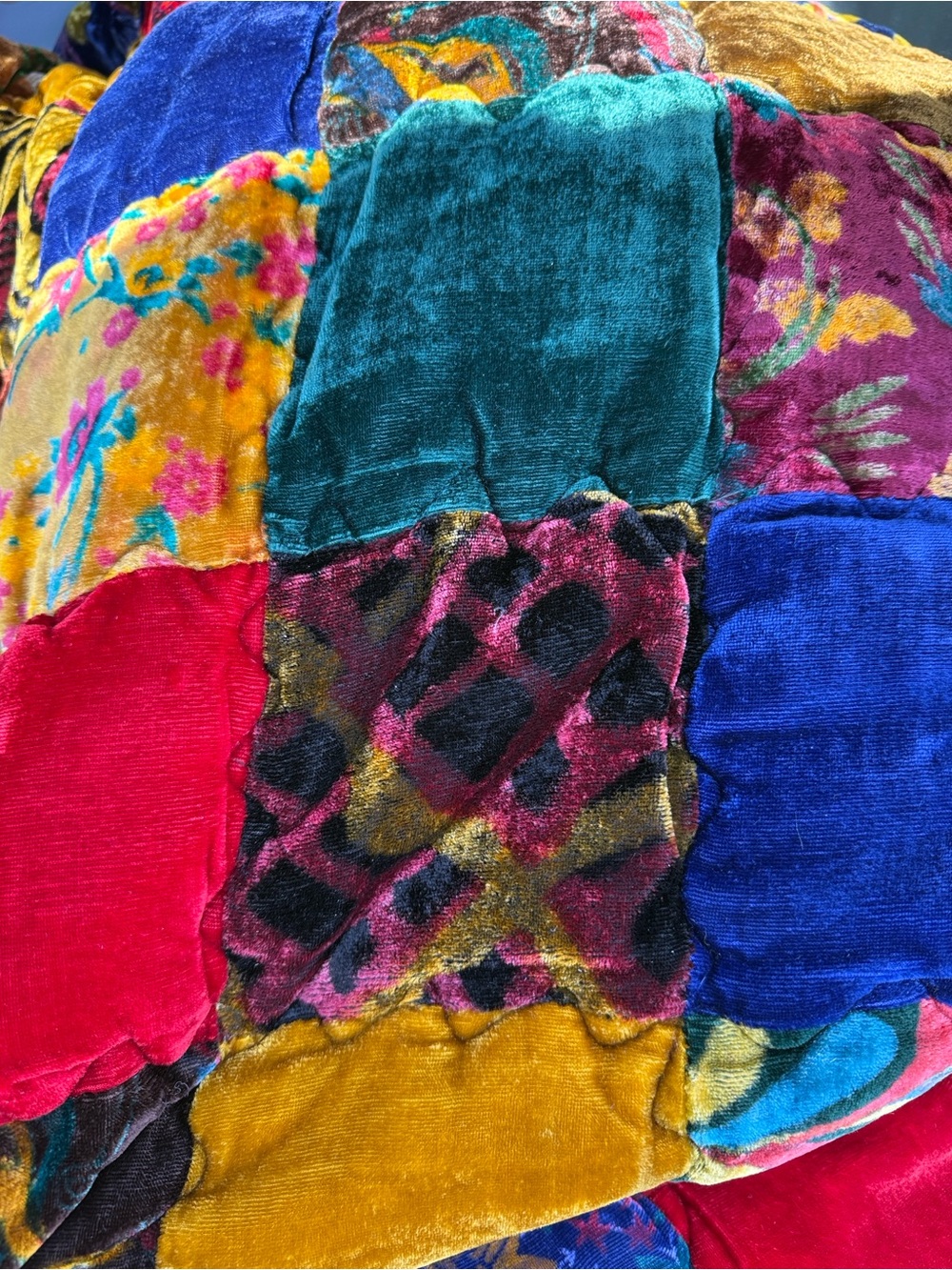 Vintage Multicolor Handmade Bubble Velvet Patchwork Bedspread Queen Size Quilt - Picture 5 of 8